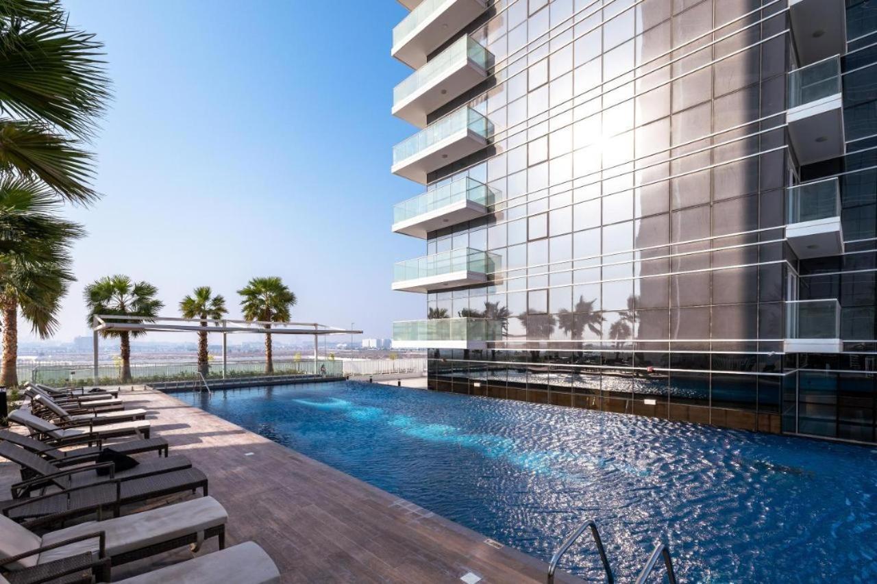 Tranquil Studio In Damac Hills Дубай Екстериор снимка